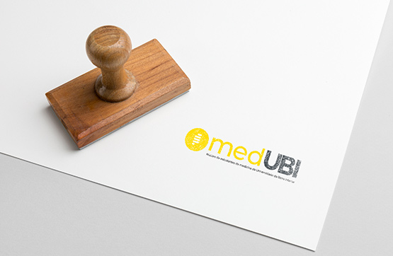 logotipo aplicado em carimbo